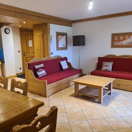 Appartement Le D12 Samoens Bagian luar foto