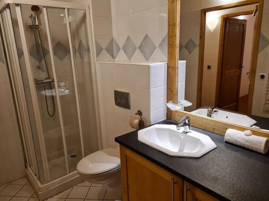Appartement Le D12 Samoens Bagian luar foto