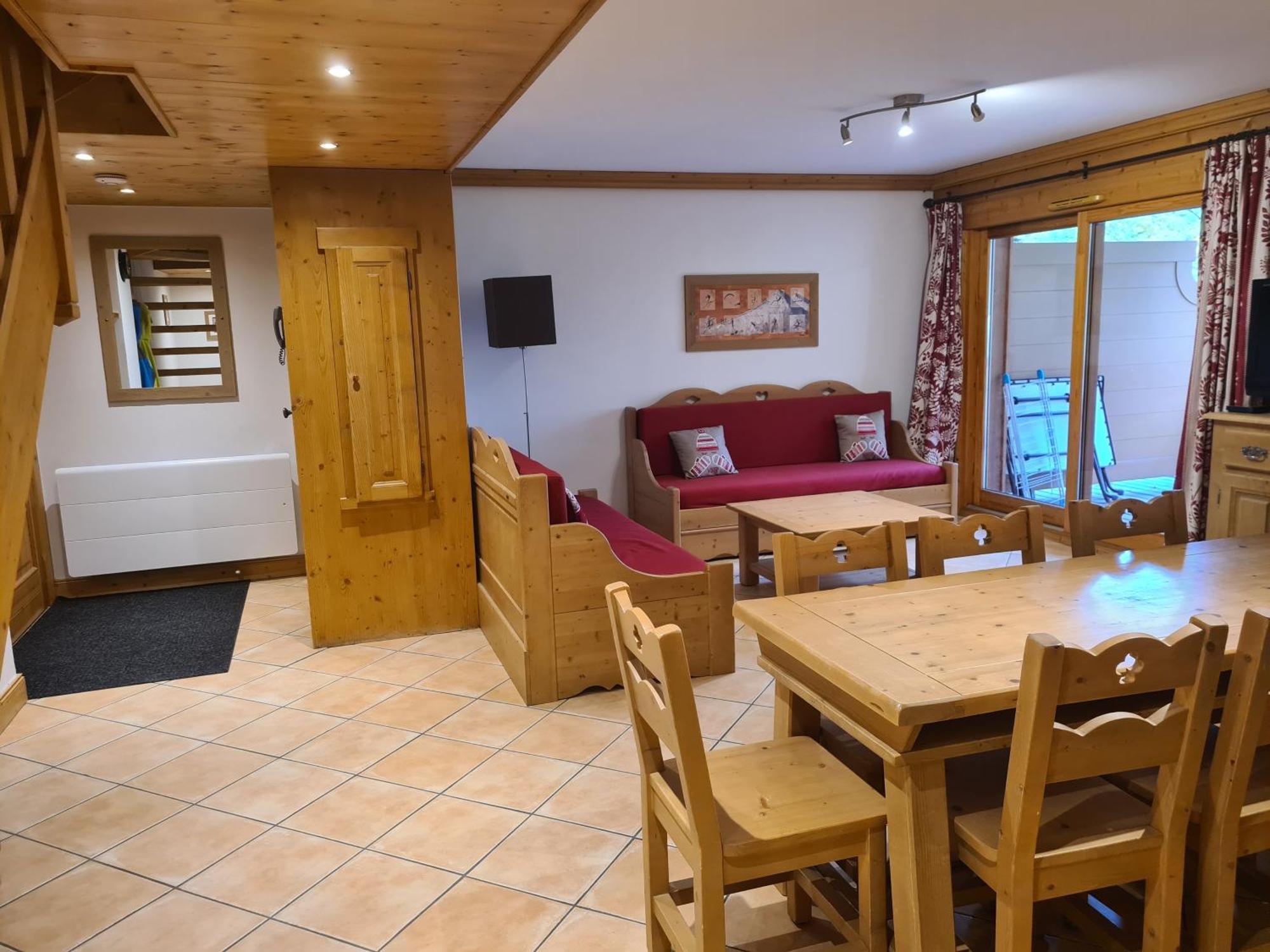 Appartement Le D12 Samoens Bagian luar foto